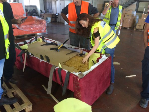 פלסטיני ניסה להבריח ששה טון טבק בתוך ספות