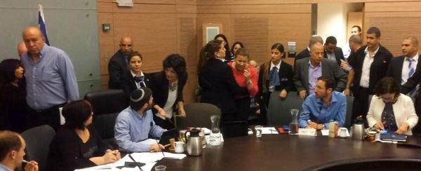 סערה בועדת הפנים: "אתה דאע"ש עם כיפה"