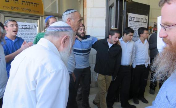 הרבנים בקריאה "לא יתכן לתת יד לגזירת ההריסה"