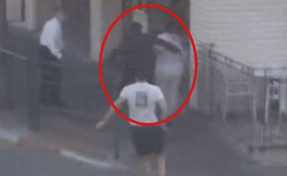 האיש שדילג מעל הפצועה קיבל תעודת הוקרה