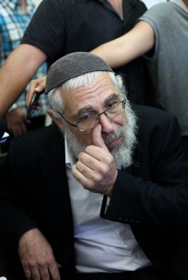 בנו של הרב אלון משיב אש: "פורום תקנה- חבורת קנאים צמאי דם"