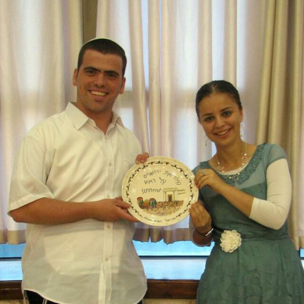 במקום חתונה, הכלה שרה ליטמן תשב שבעה