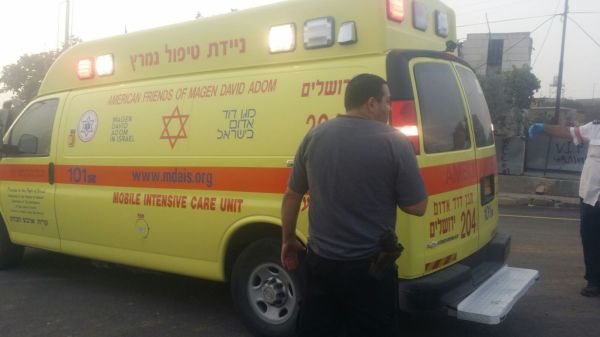 פיגוע דריסה בצומת חלחול: פצוע אנוש