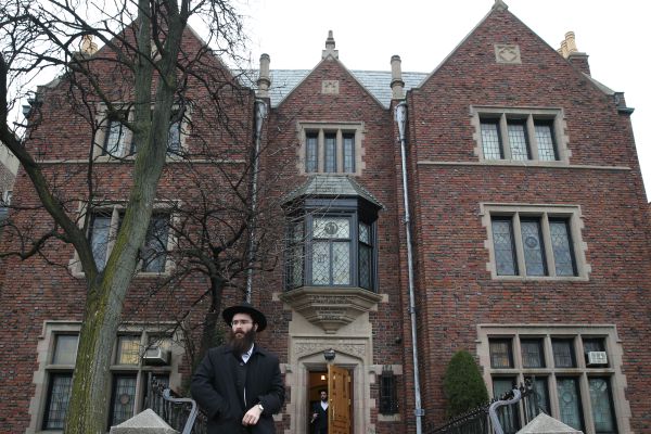 מפעל השלוחים של חב"ד צריך לחשב מסלול מחדש