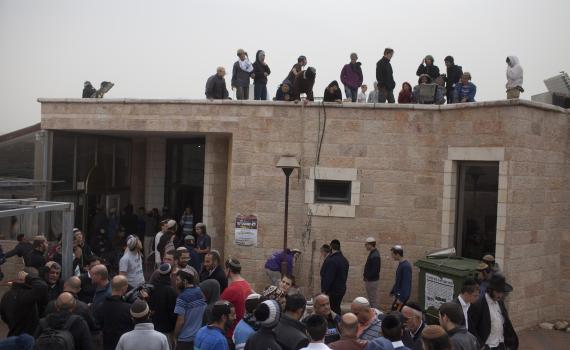 מתפללי בית הכנסת בגבעת זאב יפגינו מול ביתו של דרעי