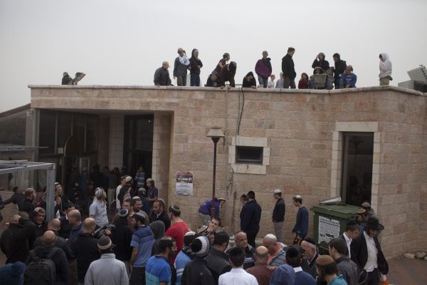 מתפללי בית הכנסת בגבעת זאב יפגינו מול ביתו של דרעי