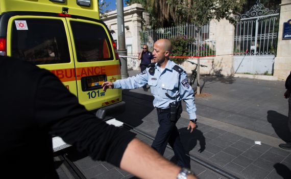 פיגוע שני בירושלים: תיירת נדקרה באוטובוס