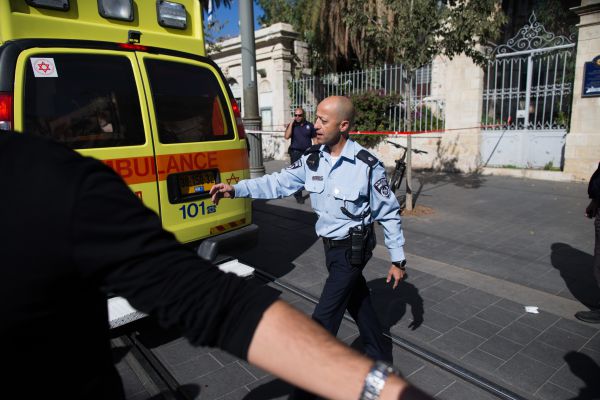 פיגוע שני בירושלים: תיירת נדקרה באוטובוס