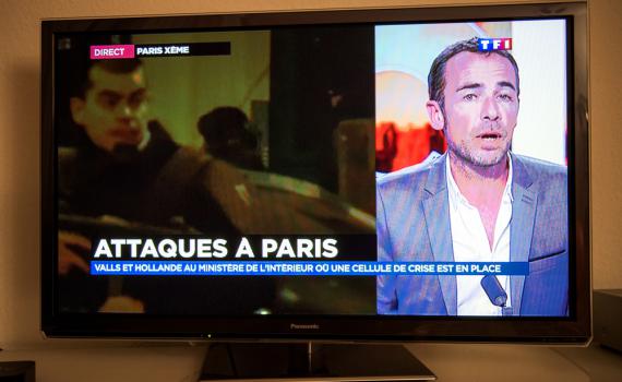 129 הרוגים בסדרת פיגועים של דאעש בפריז