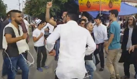 הייתם באומן? אולי אתם מופיעים בקליפ הזה