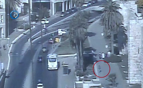 שוטרים מנעו פיגוע דקירה בסמוך לשער שכם