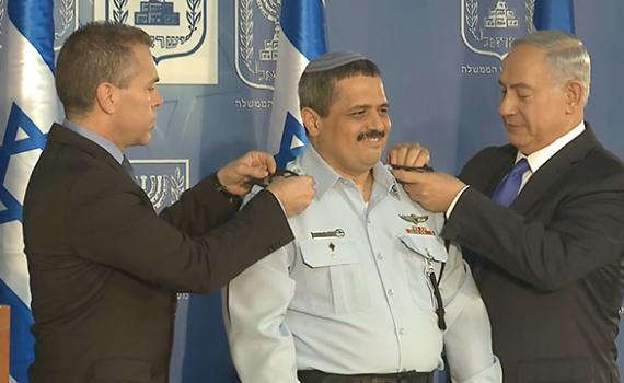 רוני אלשיך מונה למפכ"ל המשטרה והתבדח על הפציעה