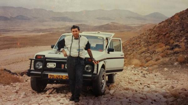 העדויות חושפות: עזרא "לנדרובר" ברח לנפאל