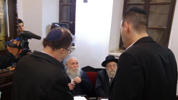 מיקי זוהר: בגלל חוק השבת רשתות גדולות עושות נגדי קמפיין