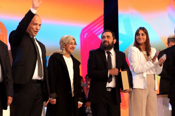 מאבק צמוד: שני זוכים בחידון התנ"ך למבוגרים