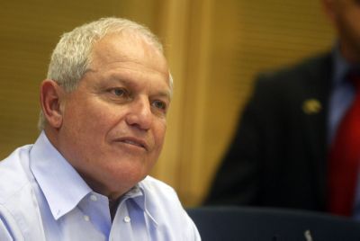 'לא עובד עם הסגן שלי; לא שאלו אותי כשמינו אותו'