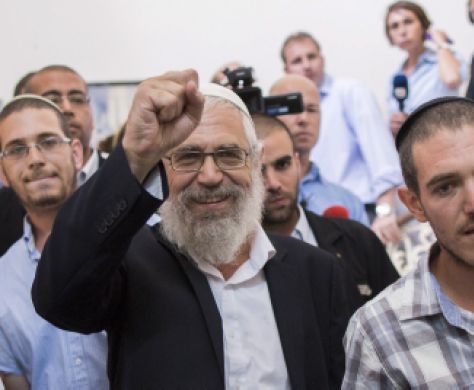 "למנוע מהרב אלון לחזור לעמדה רבנית מובילה"