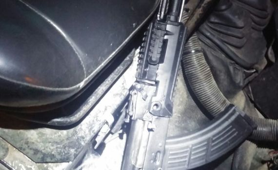 לוחמי מג"ב תפסו רכב ובו רובה קלאצ'ניקוב טעון