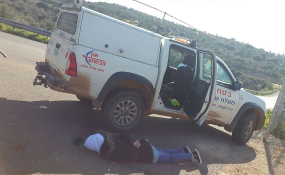 צפו: מחבלת בת 15 ניסתה לבצע פיגוע דקירה