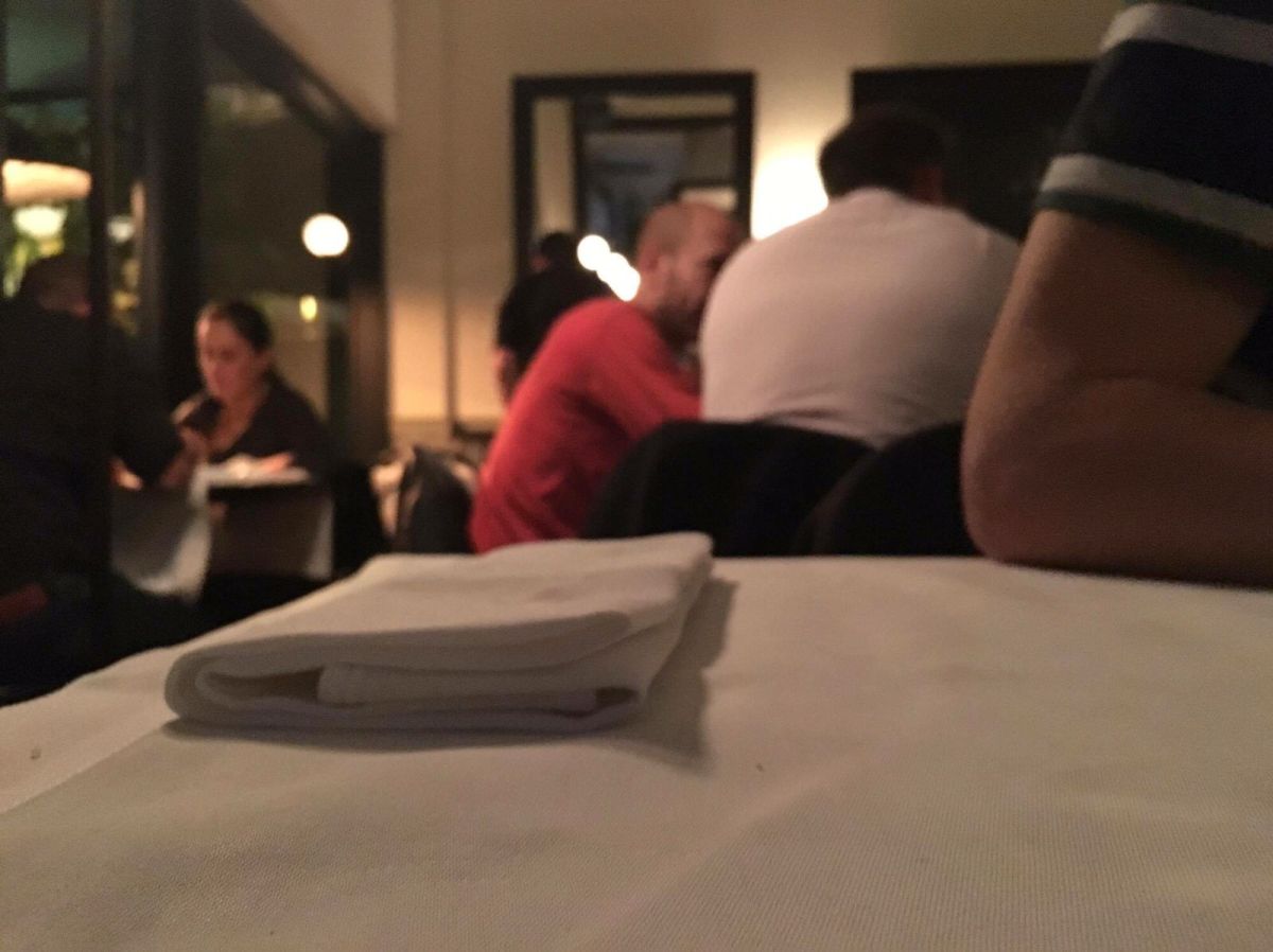 פפרצי: על מה דיברו חנוך דאום ואורן חזן בקפה?