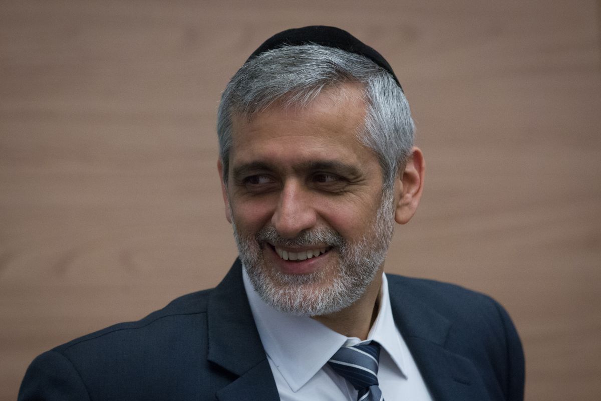 בצעד נדיר, אלי ישי התייצב לדין תורה בעת כהונתו כשר הפנים