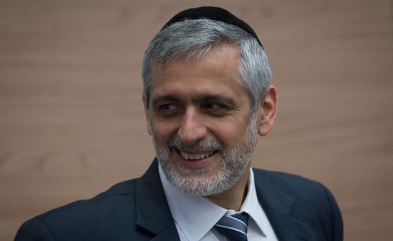 בצעד נדיר, אלי ישי התייצב לדין תורה בעת כהונתו כשר הפנים