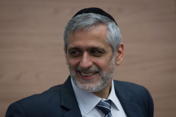 בצעד נדיר, אלי ישי התייצב לדין תורה בעת כהונתו כשר הפנים