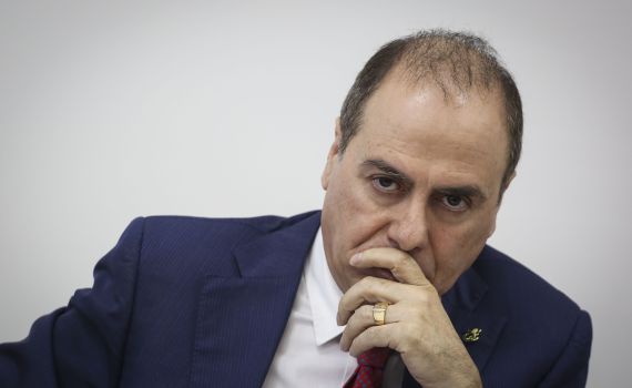 סילבן שלום הודיע על פרישה מהחיים הפוליטיים