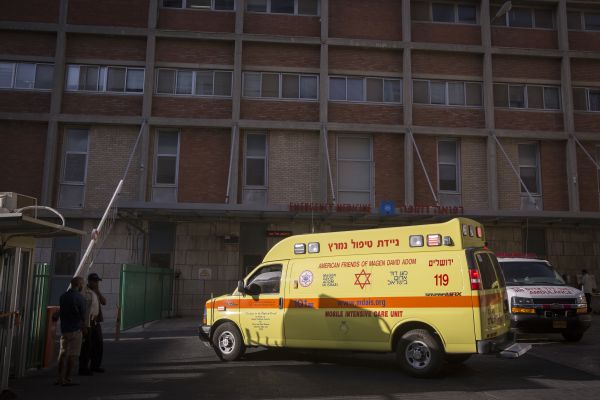 פיצוץ רכב בנס ציונה: נהג נפצע קשה מכוויות