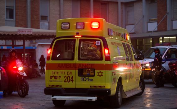 פיגוע דקירה בחברון; ישראלי נפצע קשה