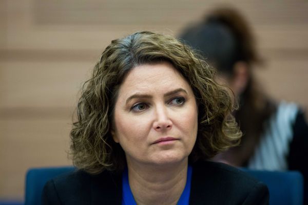 עבר בקריאה טרומית: חוק עזרא שיינברג