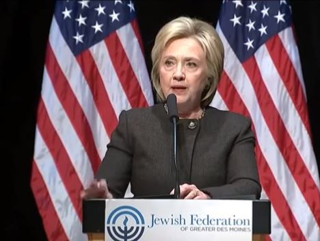 צפו: הילארי קלינטון לא מצליחה לסיים את הנאום