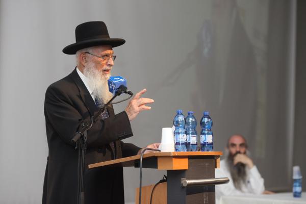 הרב יעקב אריאל: הבד"צים הרסו את הכשרות במדינה