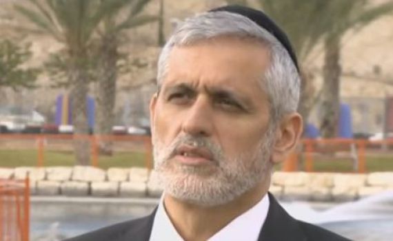 אלי ישי מתאושש מהמכות הפוליטיות; צפו