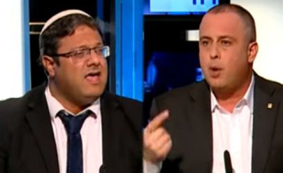 "אתה צבוע"; צפו בבן גביר עושה בית ספר לח"כ בר