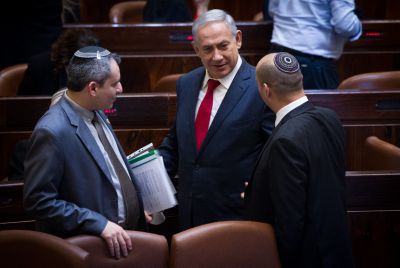 סקר: 'המחנה הציוני' מתרסקת, בנט מתחזק ליברמן נוסק