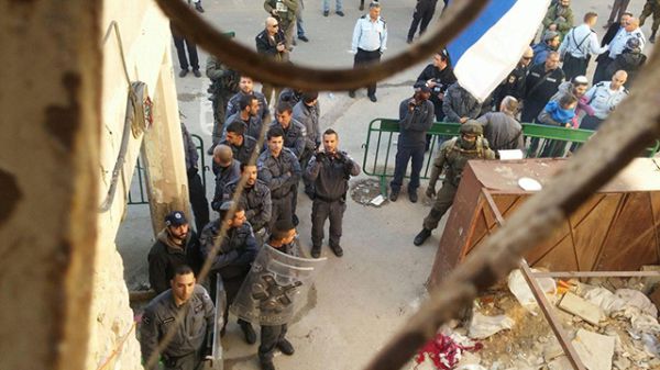 חרפה: בהוראת יעלון – פונו הבתים בחברון