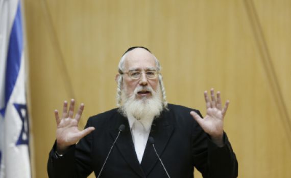 אייכלר: "יש לו מעלה אחת; הוא לא חובש כיפה סרוגה"