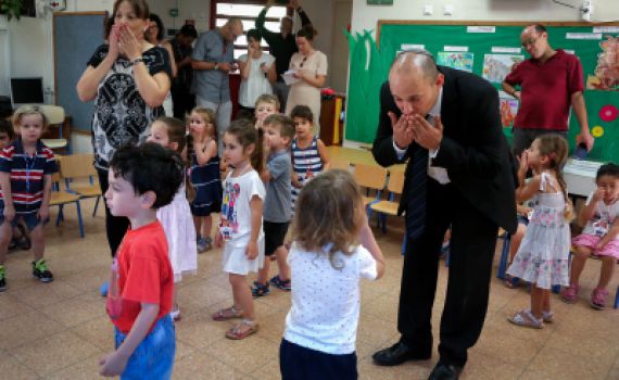 "חינוך מעורב? שר החינוך אינו בדרגת פוסק הלכה"
