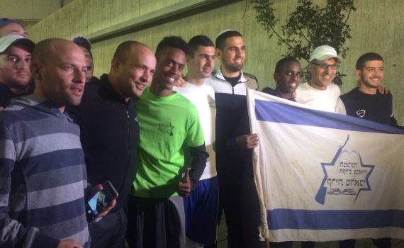 בנט בתל אביב: 'אנחנו לא צריכים להאשים אף אחד'