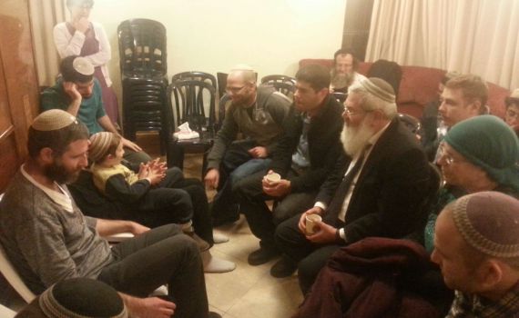 אחדות חוצת מפלגות בניחום האבלים בעתניאל