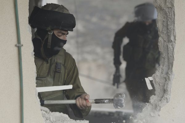 צה"ל הרס את  בתי המחבלים מג'בל מוכאבר