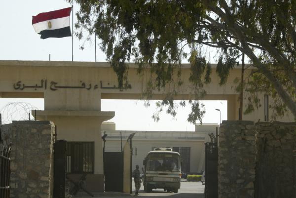 קהיר: פיגוע ירי לעבר אוטובוס בו היו ישראלים