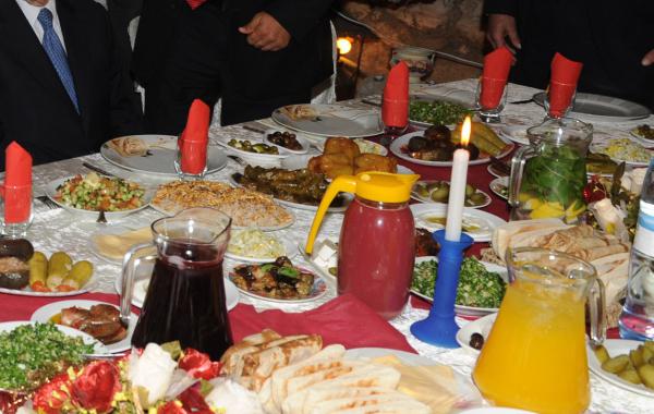 הרב אליהו זצ"ל: המשיכו את מנהג 'סעודת יתרו'. צפו