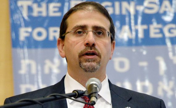 ביום שקוברים אם לששה – דבריו אינם מקובלים