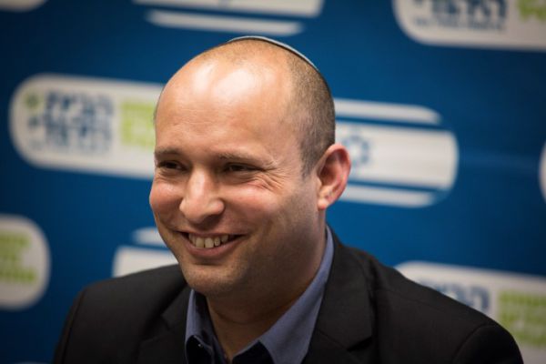 סקר דרמטי: בנט נוסק; דרעי על גבול אחוז החסימה