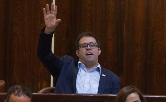 אושר חוק "אורן חזן" לסילוק סגן יו"ר כנסת