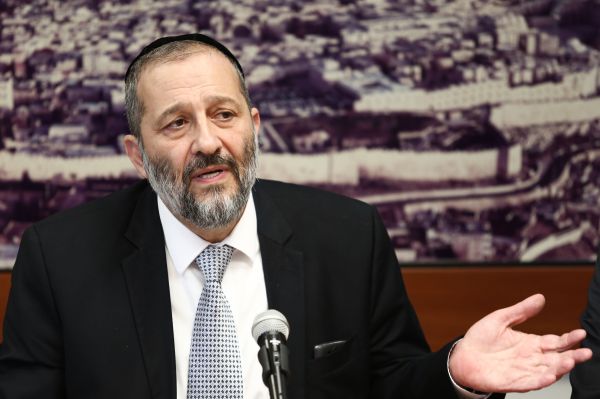 בעקבות הצלחת 'הבית היהודי'; דרעי זועם