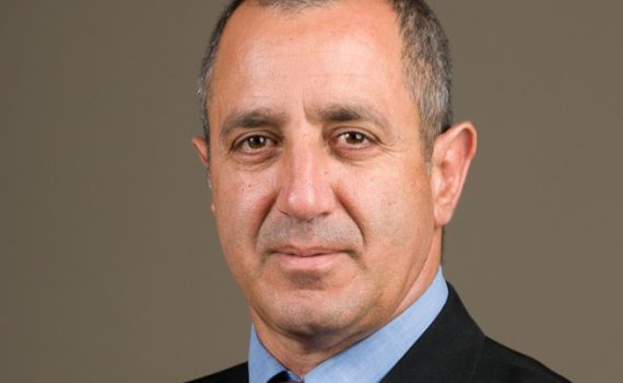 החרדים זועמים: למנהל המחוז החרדי מונה חילוני