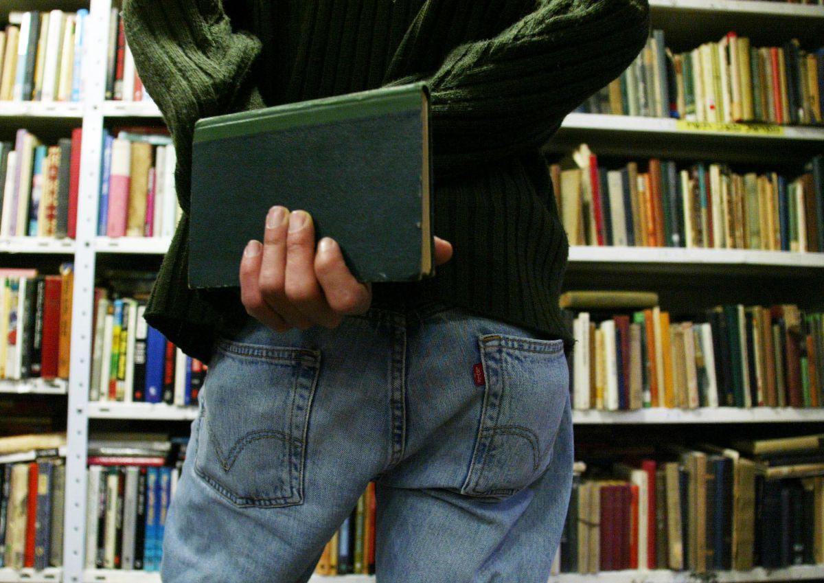 מנהל בעמותת סיוע פוטר בעקבות פרשה מינית